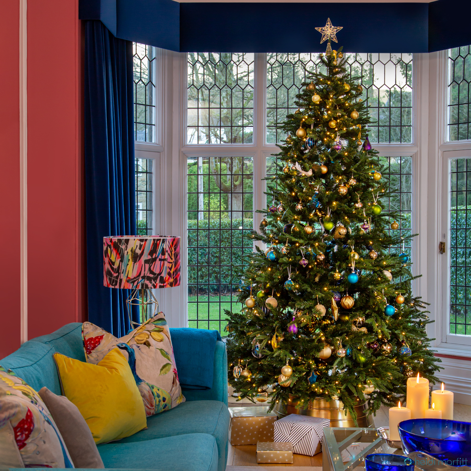 Living room with decorated Christmas tree.